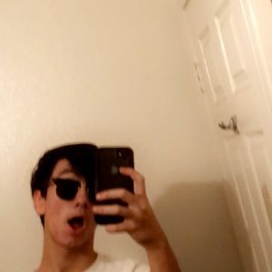 Meet your Posher, Aaron